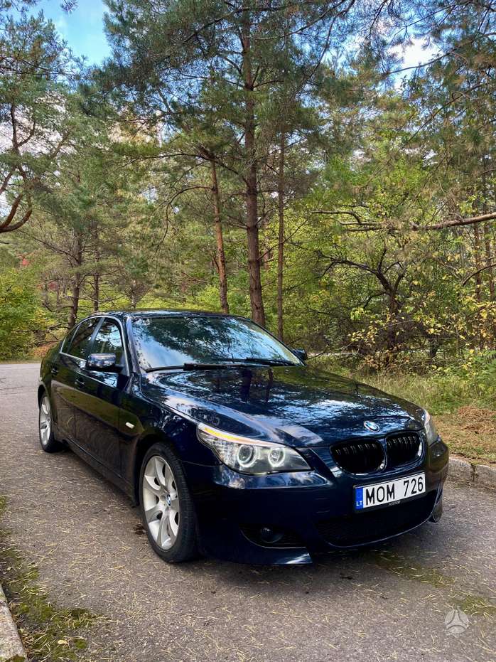 BMW 520, 2.0 l., Седан
