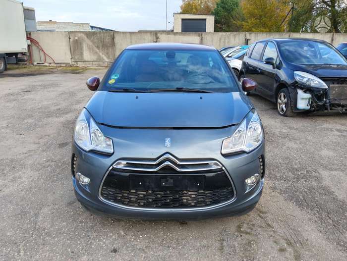 Citroen DS3, 1.6 l., hatchback