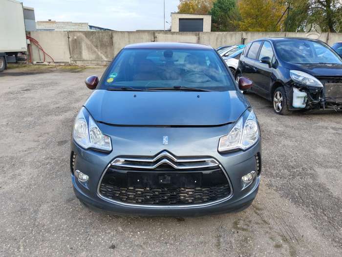 Citroen DS3, 1.6 l., Хэтчбек