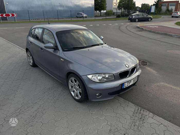 BMW 120, 2.0 l., hatchback