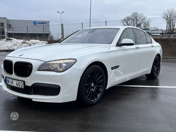 BMW 740, 3.0 l., Седан