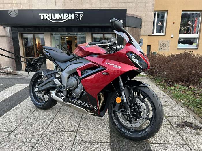 Triumph Daytona 660cc, superbikes
