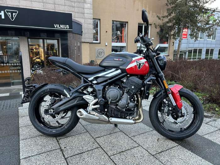 Triumph Trident 660cc, street / klasikiniai