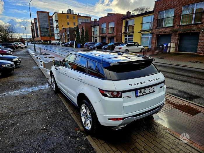 Land Rover Evoque, 2.2 l., off-road / crossover