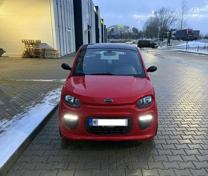 Microcar DUE, 0.5 l., Хэтчбек