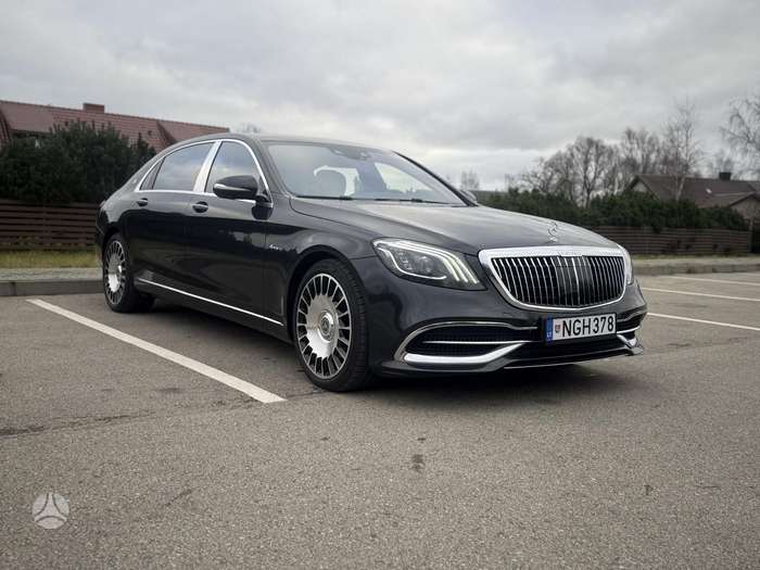 Maybach S560, 4.0 l., limousine
