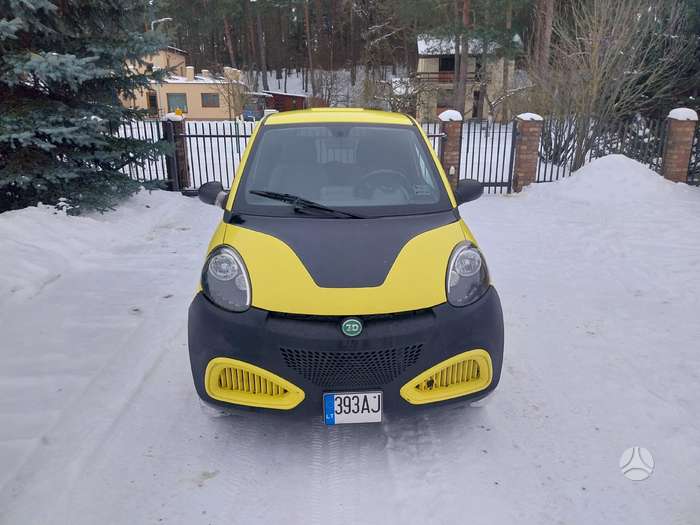 Zhidou KWB, 27 kWh, hatchback