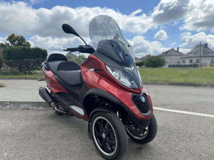 Piaggio MP3 500cc, trikes