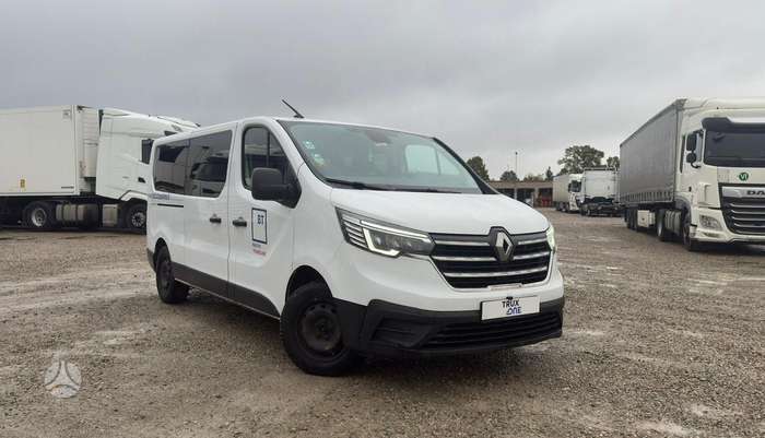 Renault Trafic, passenger minibus