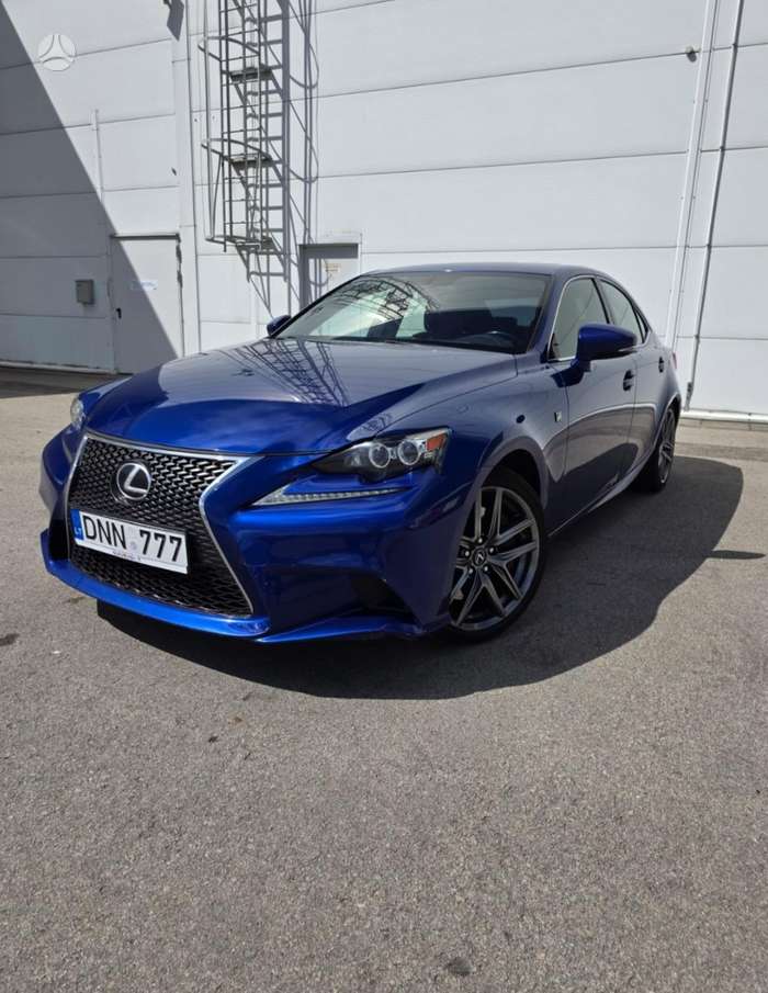 Lexus IS 200, 2.0 l., Седан