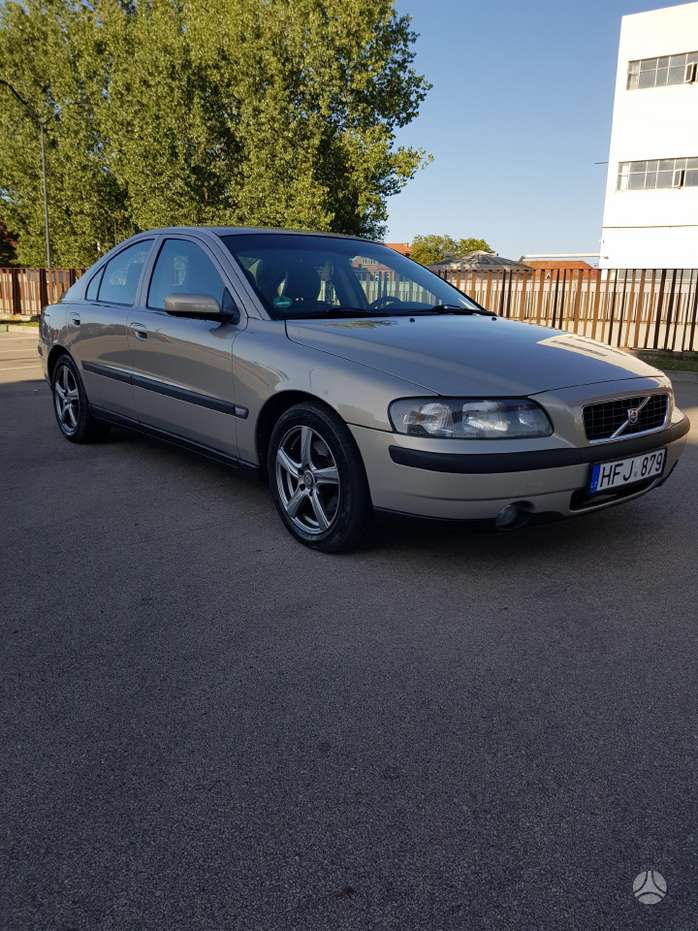 Volvo S60, 2.4 l., Седан