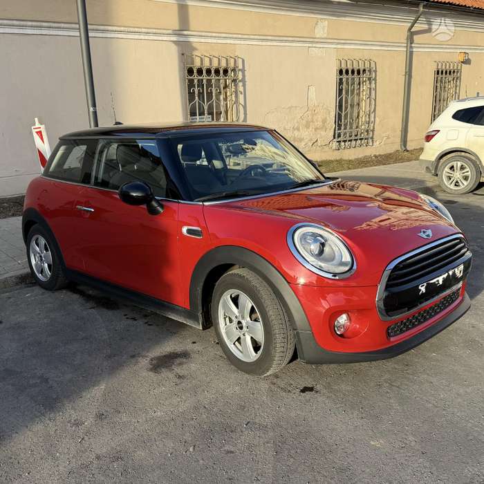 Mini Cooper, 1.5 l., hatchback