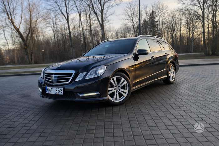Mercedes-Benz E300, Универсал