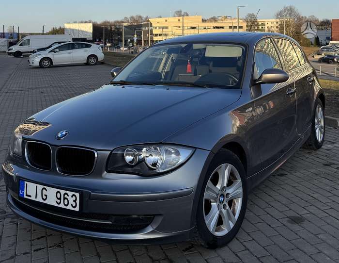 BMW 118, 2.0 l., Хэтчбек