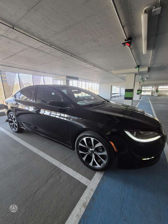 Chrysler 200, 2.4 l., Седан