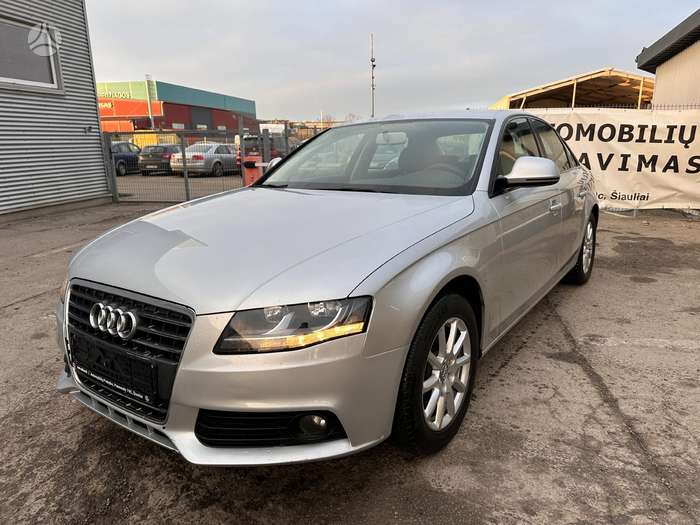 Audi A4, 1.8 l., Седан