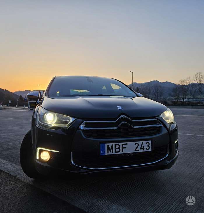 Citroen DS4, 2.0 l., hatchback