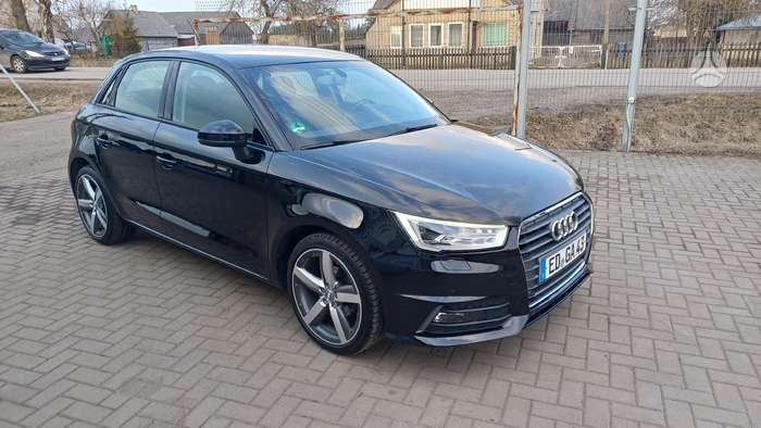 Audi A1, 1.0 l., Хэтчбек