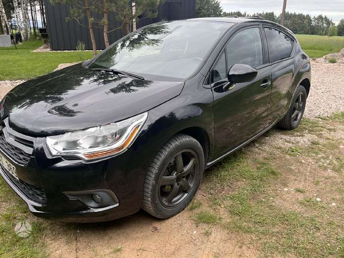 Citroen DS4, 1.6 l., hatchback