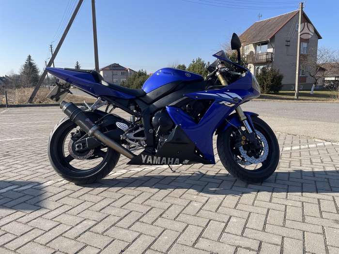 Yamaha R1 1000cc, superbikes