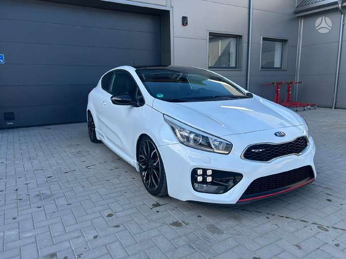 Kia Ceed, 1.6 l., hatchback