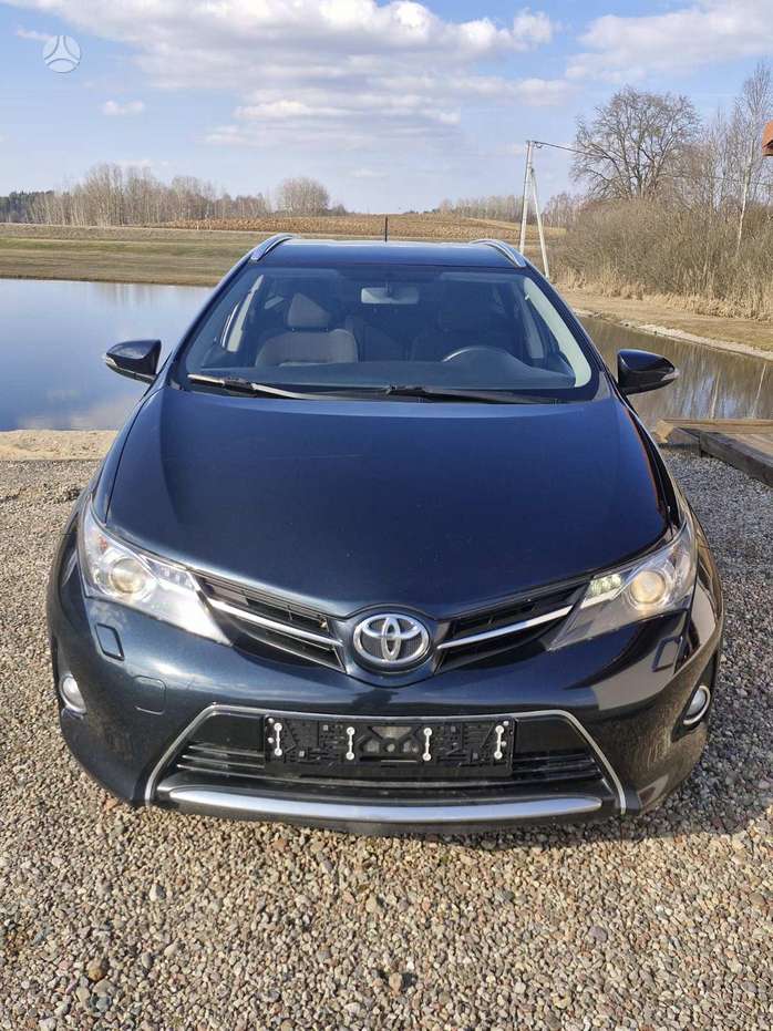 Toyota Auris, 1.6 l., universalas