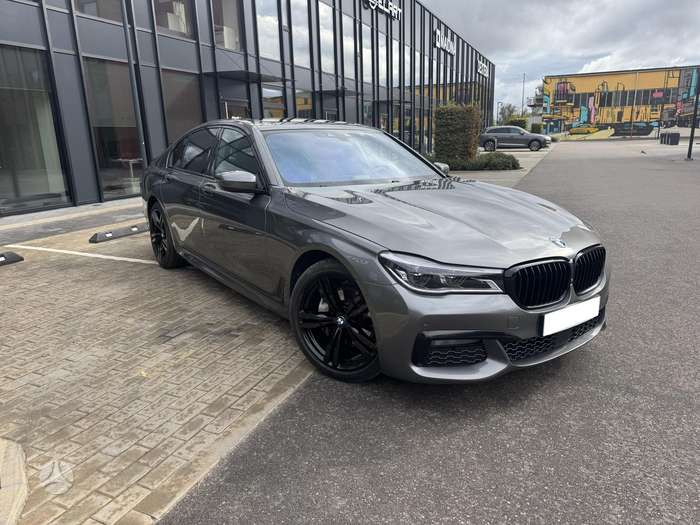 BMW 740, 3.0 l., Седан