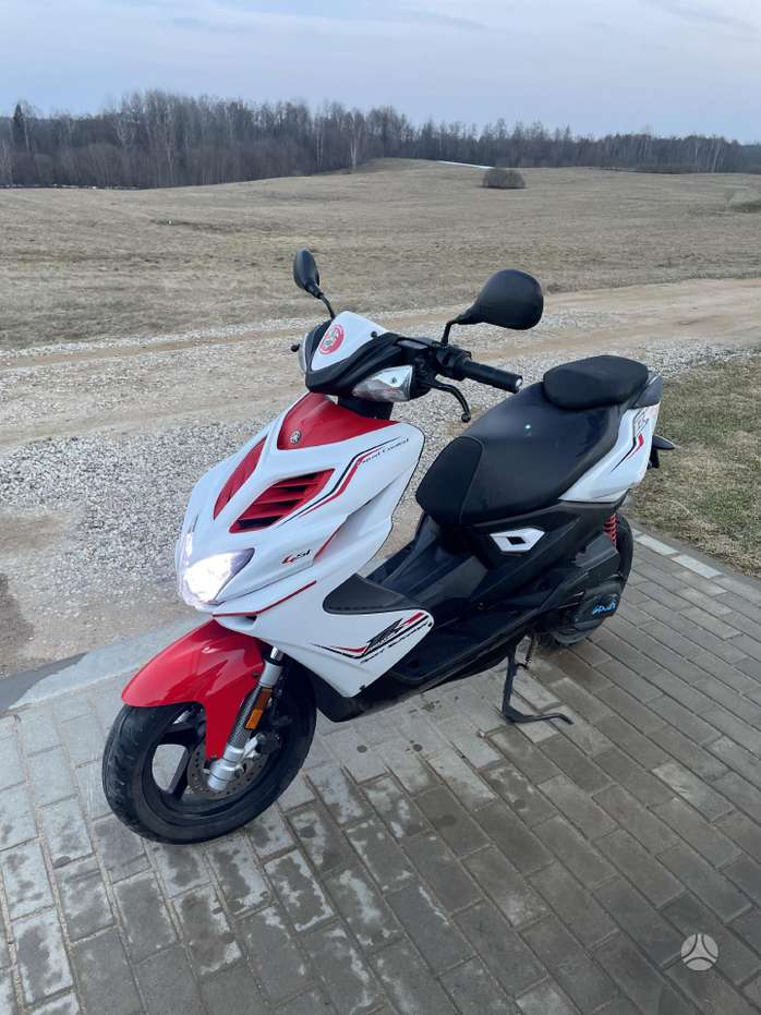 Yamaha Aerox 49cc, scooters / mopeds