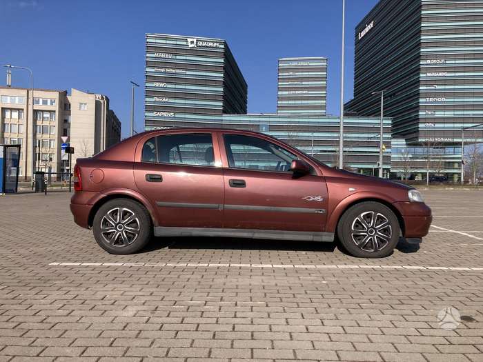 Opel Astra, 1.4 l., hatchback