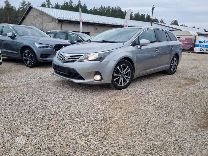 Toyota Avensis, 2.0 l., Универсал