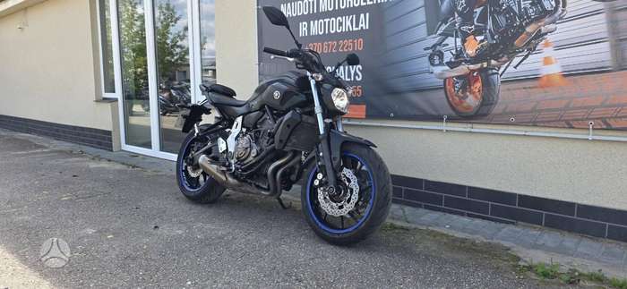 Yamaha MT 07 700cc, street / classic