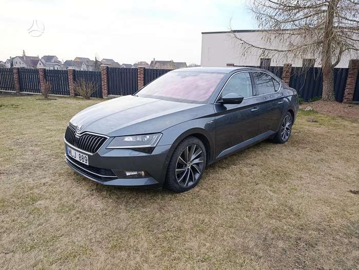Skoda Superb, 2.0 l., Седан