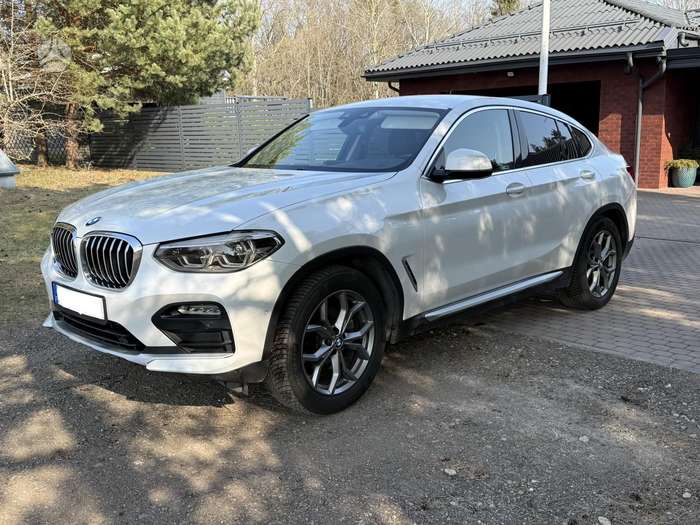 BMW X4, 2.0 l., Седан