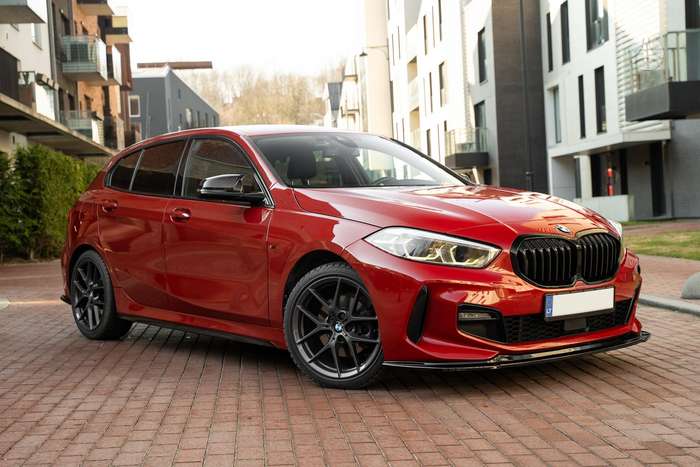 BMW 118, 1.5 l., hatchback