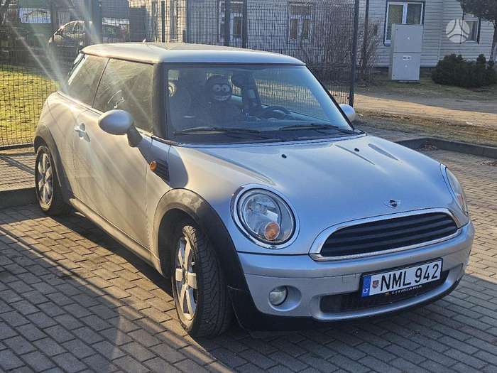 Mini One, 1.4 l., hatchback