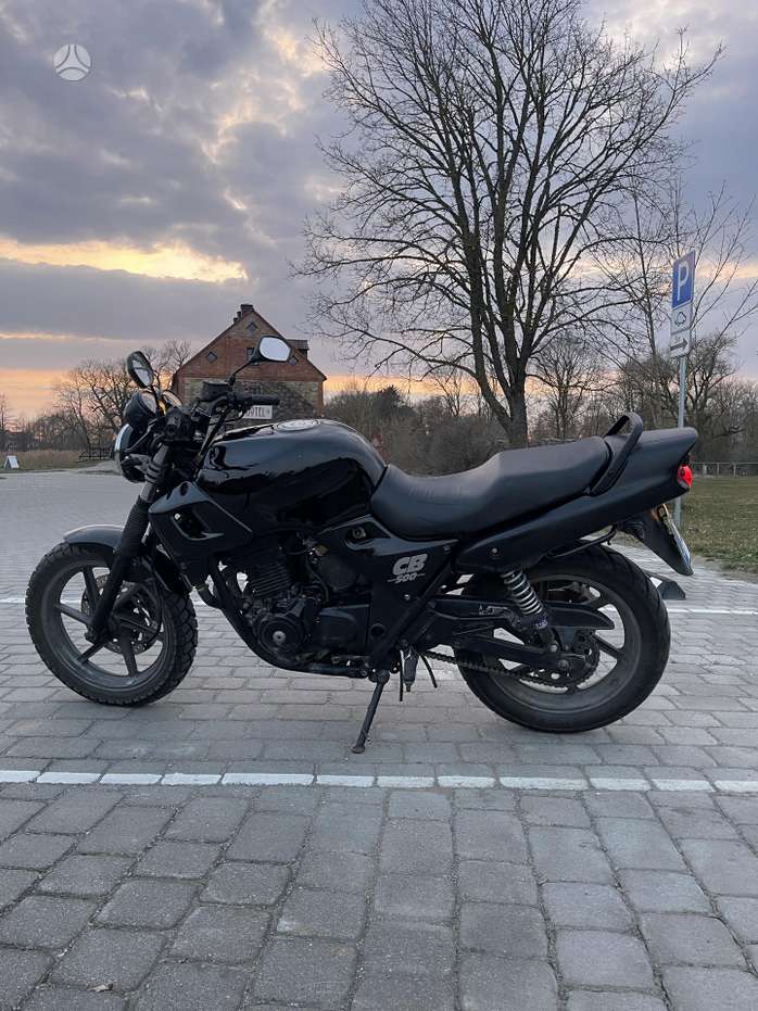 Honda CB 499cc, street / classic