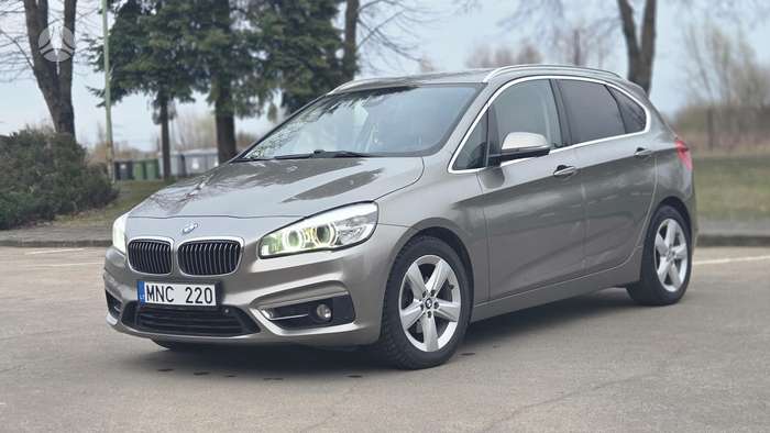 BMW 218 Active Tourer, 2.0 l., hatchback