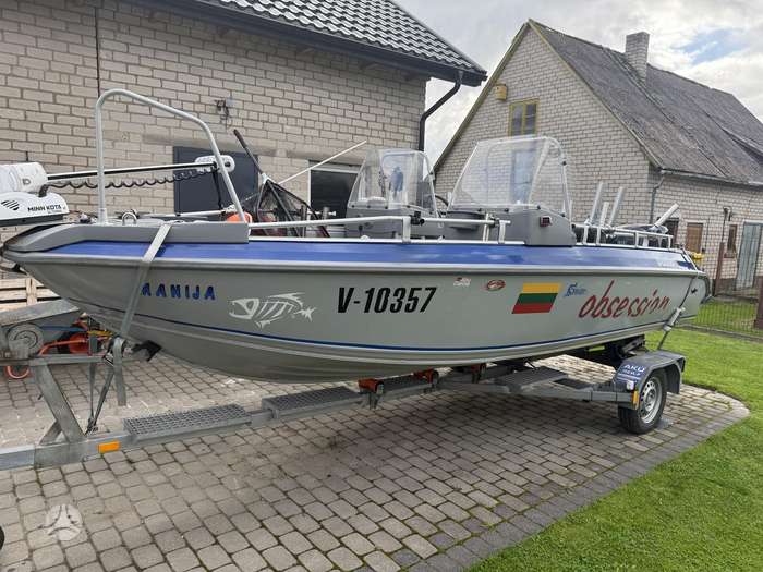 Buster Xc4, яхты / катера
