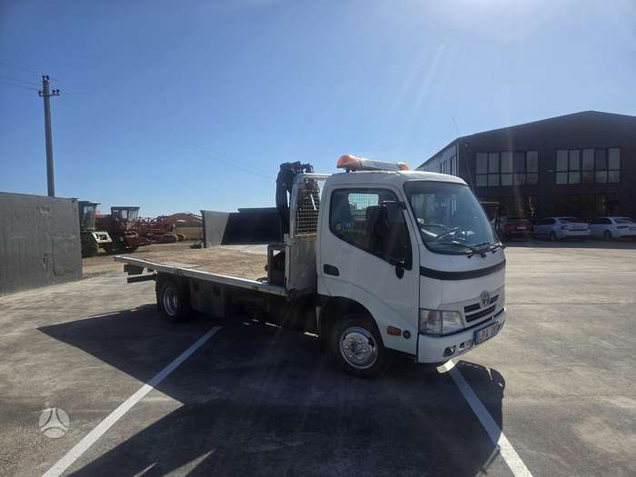 Toyota Dyna, cargo van