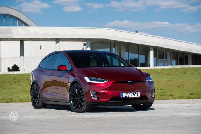 Tesla Model X, 90 kWh, off-road / crossover
