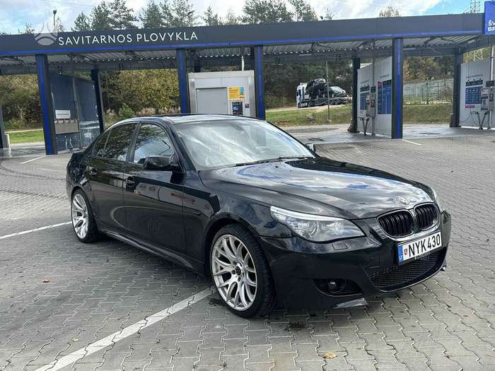 BMW 525, 2.5 l., Седан