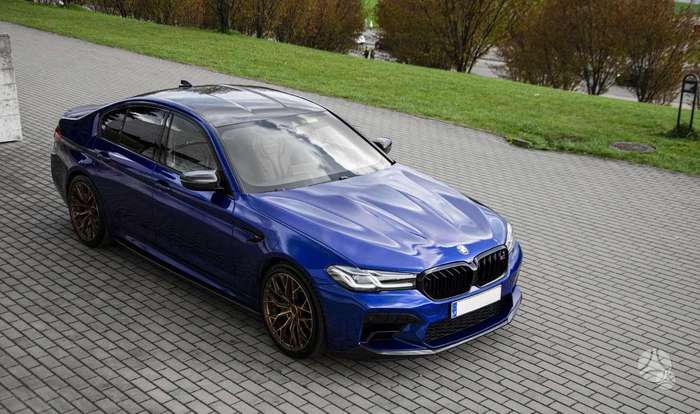 BMW M5, 4.4 l., Седан