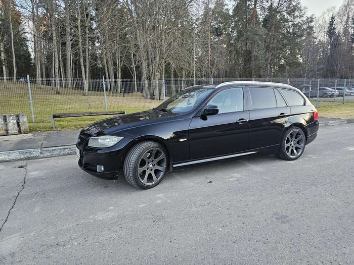 BMW 320, 2.0 l., universalas