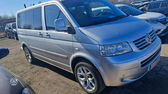 Volkswagen Multivan, 2.5 l., Минивэн