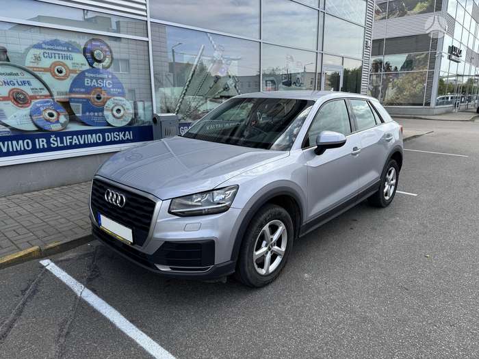 Audi Q2, 1.6 l., Внедорожник / Кроссовер