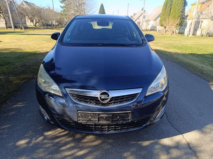 Opel Astra, 1.6 l., hatchback