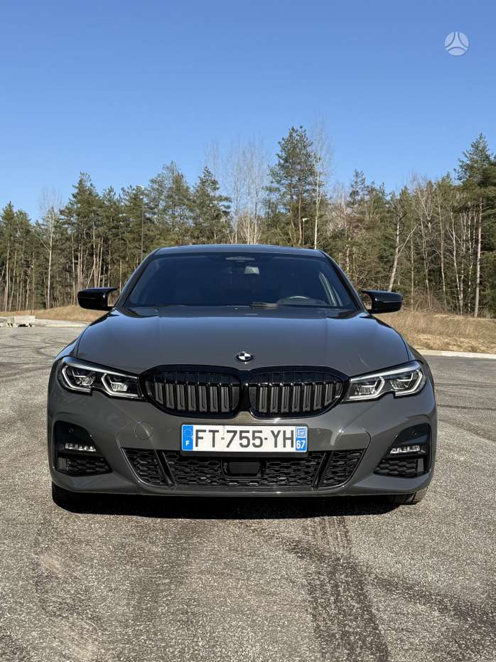 BMW 330, 3.0 l., Седан