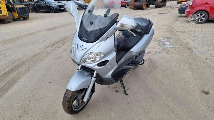 Piaggio X9 250cc, motoroleriai / mopedai