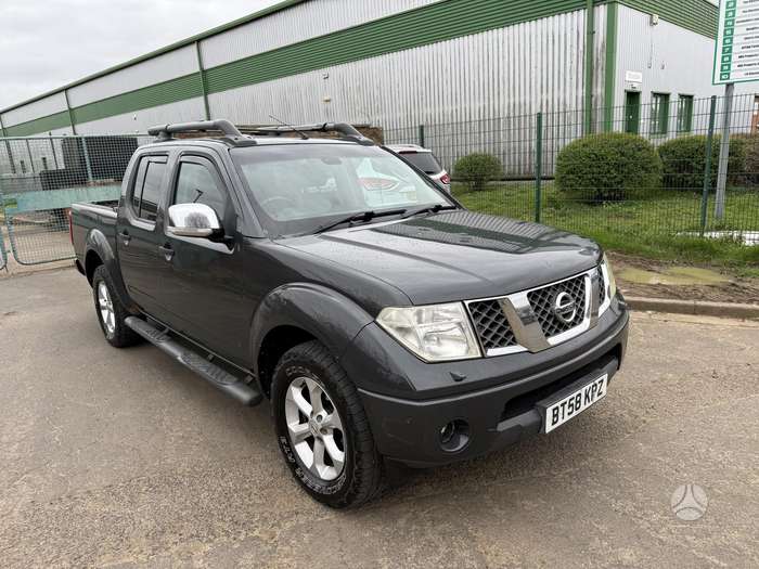 Nissan Navara, 2.5 l., pikapas