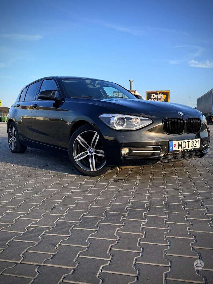 BMW 116, 2.0 l., hatchback